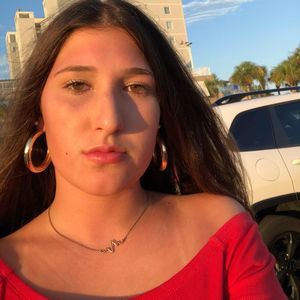 Meet your Posher, Marissa